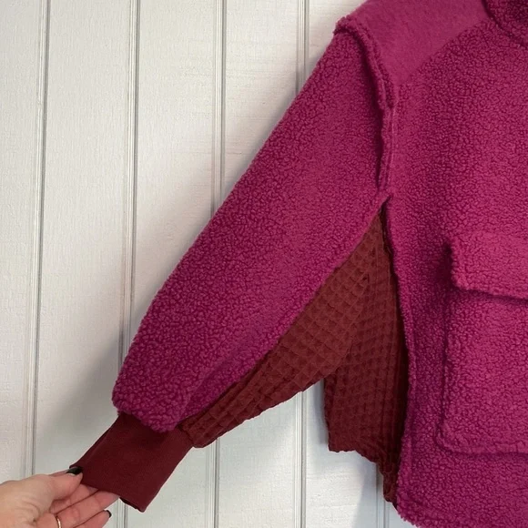 Urban Outfitters BDG Kas Sherpa Pieced
Oversized Pullover Sweatshirt Plum/Purple - Picture 8 of 16